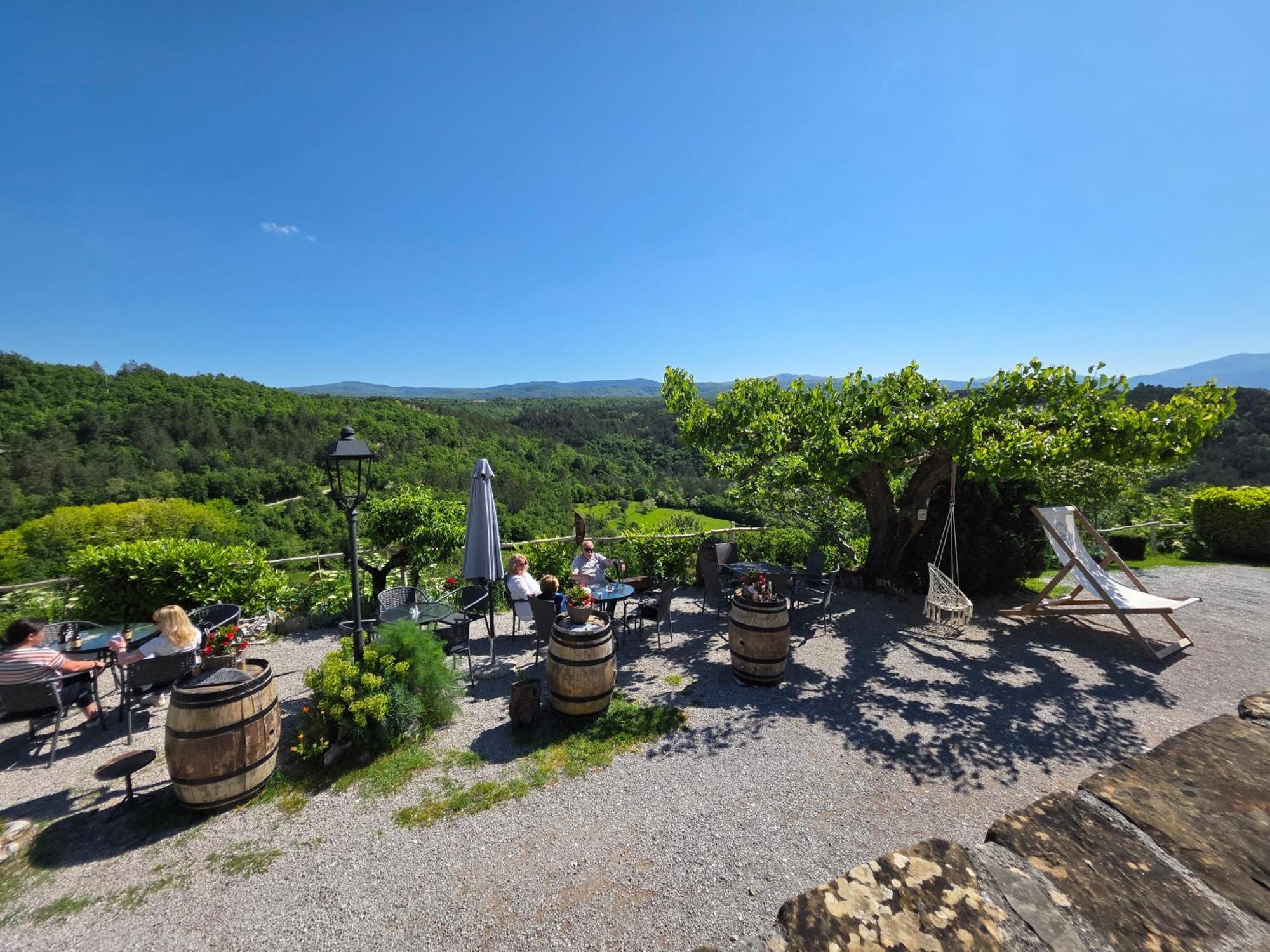 Apartment Hum-The Smallest Town In The World Exteriér fotografie