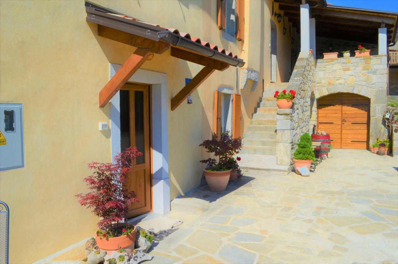 Apartment Hum-The Smallest Town In The World Exteriér fotografie