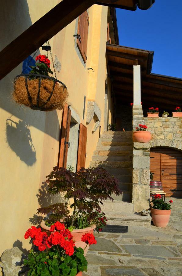 Apartment Hum-The Smallest Town In The World Exteriér fotografie
